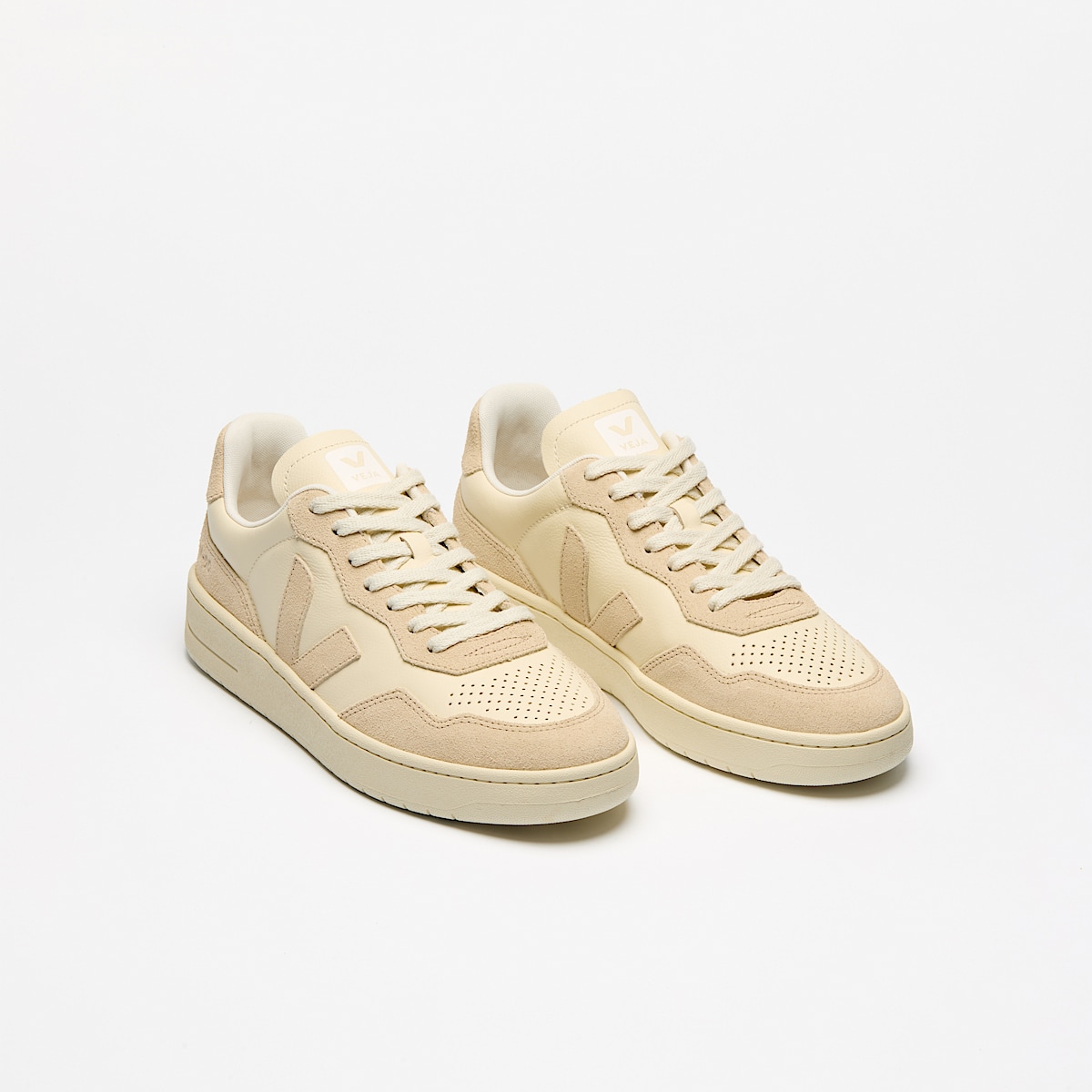 veja v-90 leather beige VD2003892