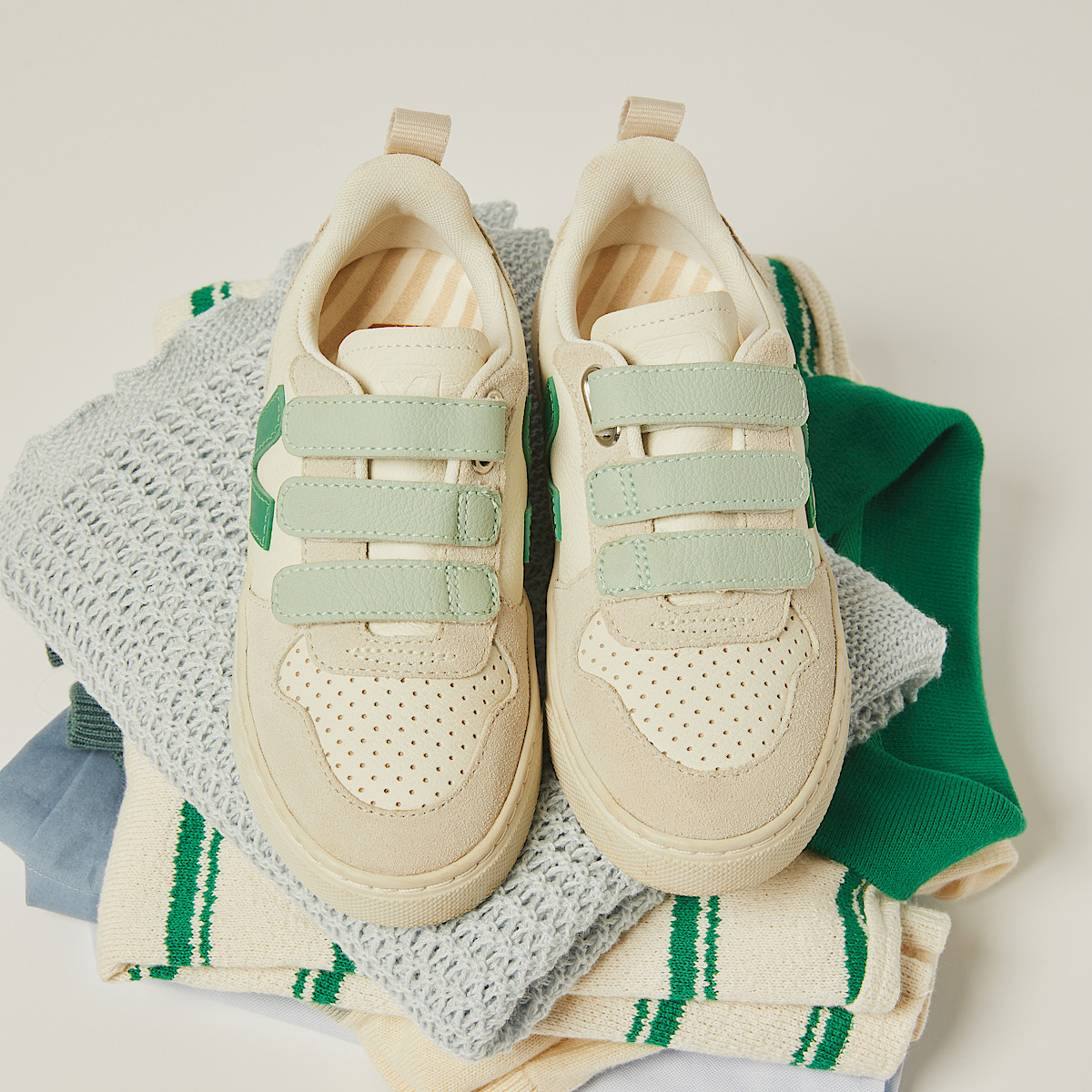 veja sneakers small-v-10-veja-x-bonpoint leather green BO0520722