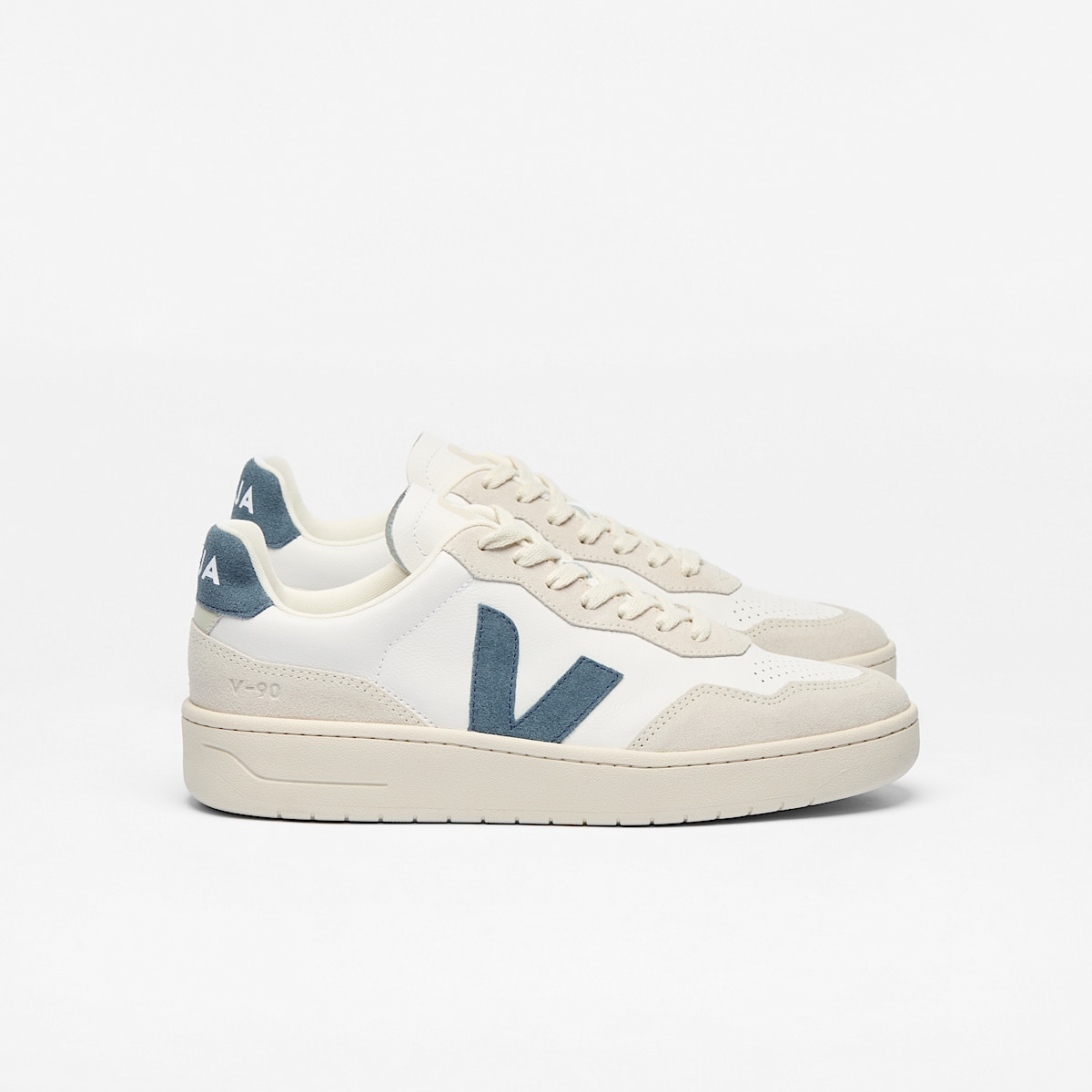 veja sneakers v-90 有机棉 白色 VD2003845 Lateral view