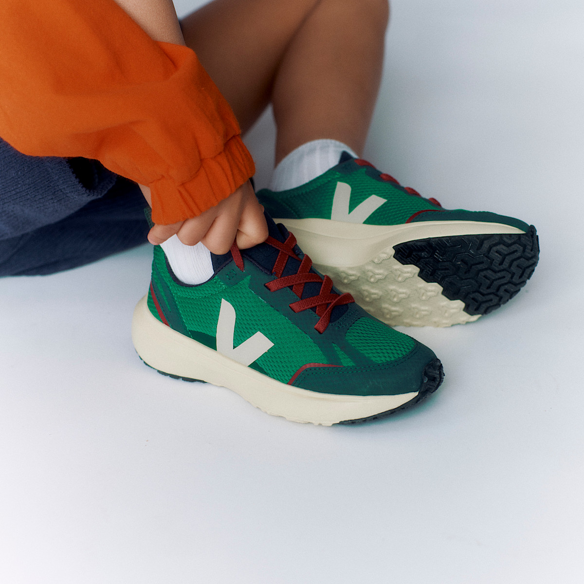 veja sneakers small-canary-light 回收再利用 绿色 YL1820625