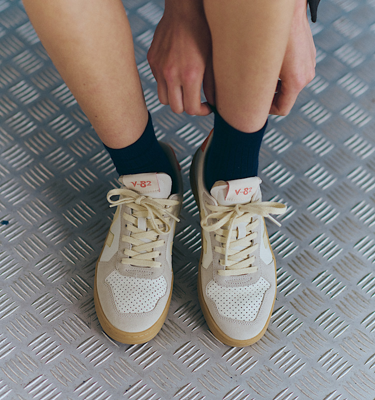 veja v-82 leather grey VE3320758